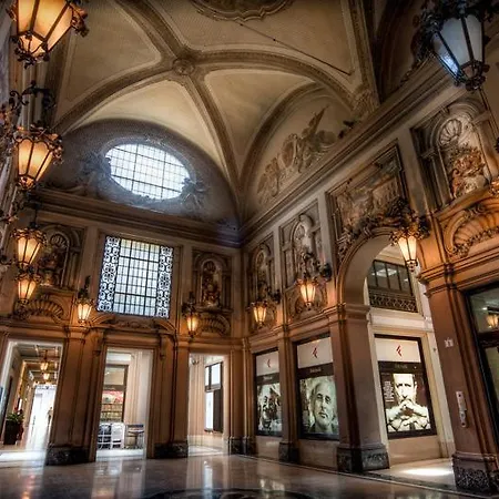 Sphera Bologna, Design Under The Two Towers アパート ボローニャ