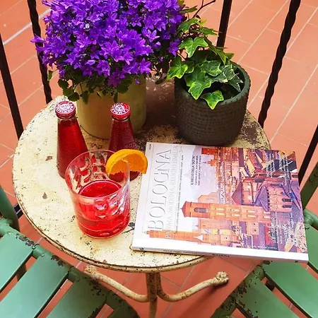 Sphera Bologna, Design Under The Two Towers